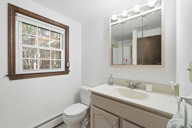 $725,000 | 11 Park Street, Windham, NH 03087