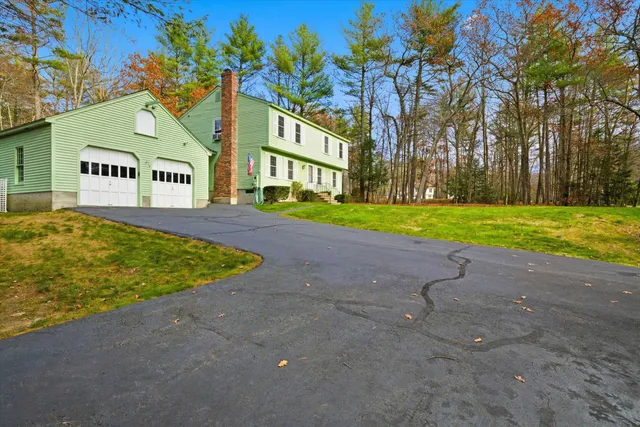 $725,000 | 11 Park Street, Windham, NH 03087