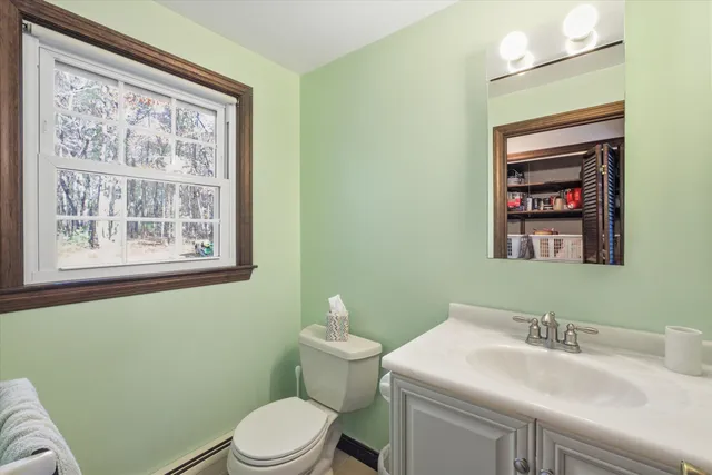 $725,000 | 11 Park Street, Windham, NH 03087