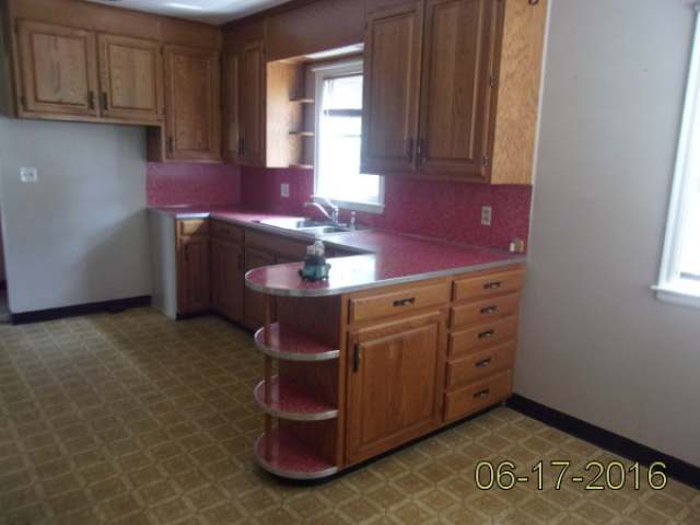 810 Keenan Street Rhinelander, WI 54501 - Photo 4 of 20 Gallery Image 4