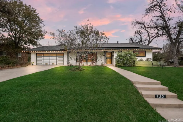 $295,000 | 135 Meadowood Lane, San Antonio, TX 78216