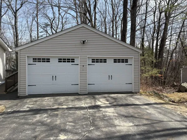 $368,000 | 9 Kenyann Drive, Wolfeboro, NH 03894