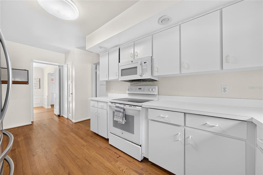 2406 Shoreham Road Orlando, FL 32803 - Photo 13 of 35