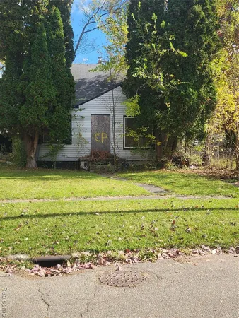 $8,500 | 3722 Sterling Street, Flint, MI 48504