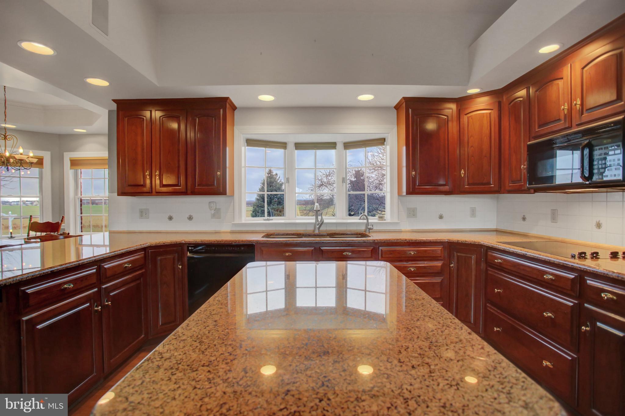 550 Kohler Road Chambersburg, PA 17202 - Photo 32 of 55 Large Island in Kitchen