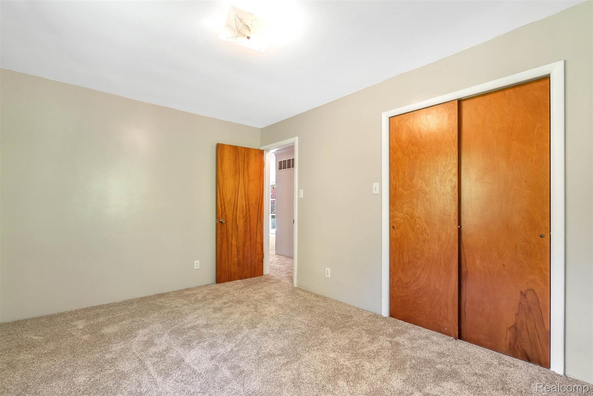 3200 Sexton Road Howell, MI 48843 - Photo 13 of 35 Bedroom 1