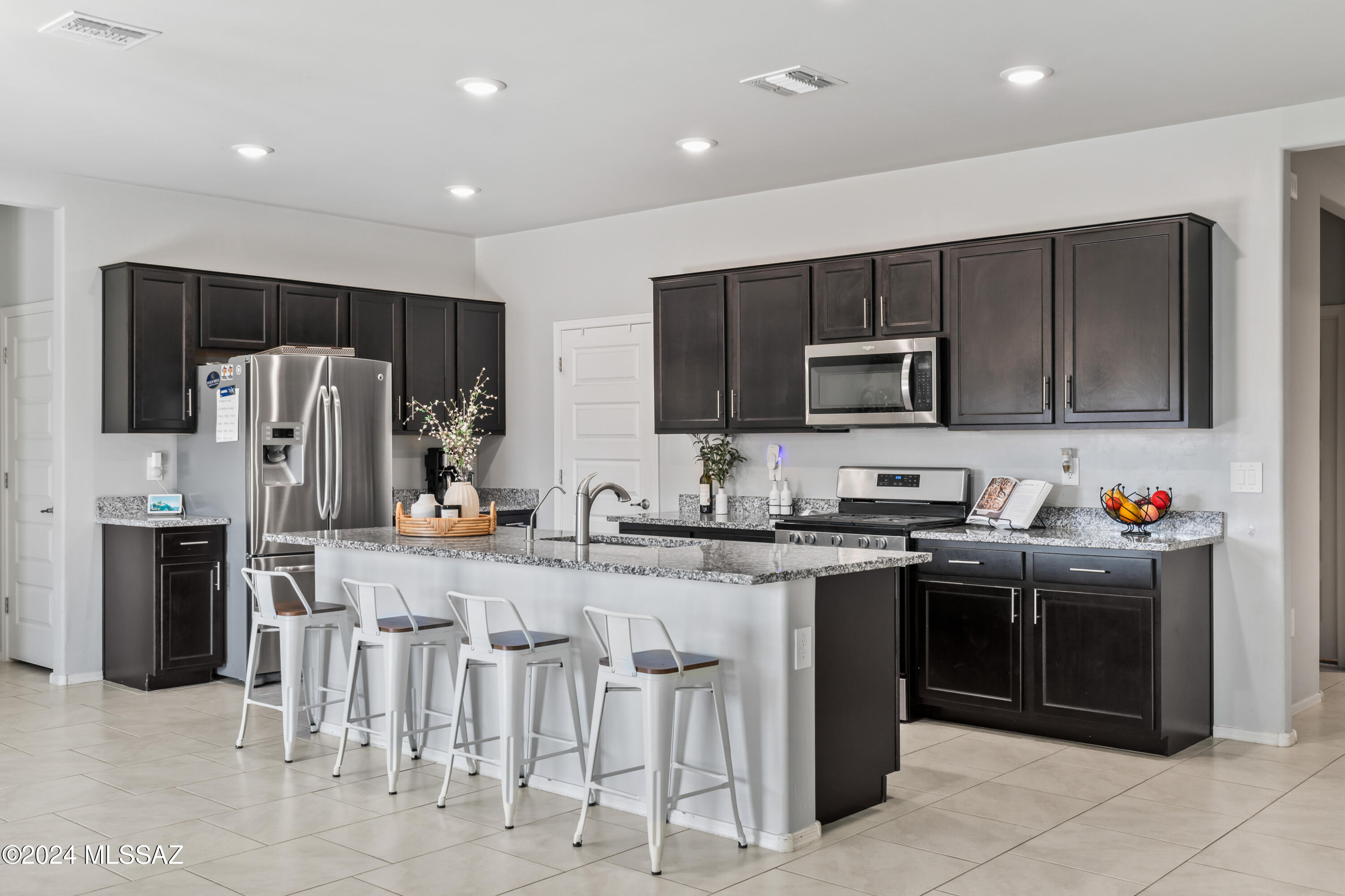 7461 West Corona Road Tucson, AZ 85757 - Photo 4 of 31 Gallery Image 4