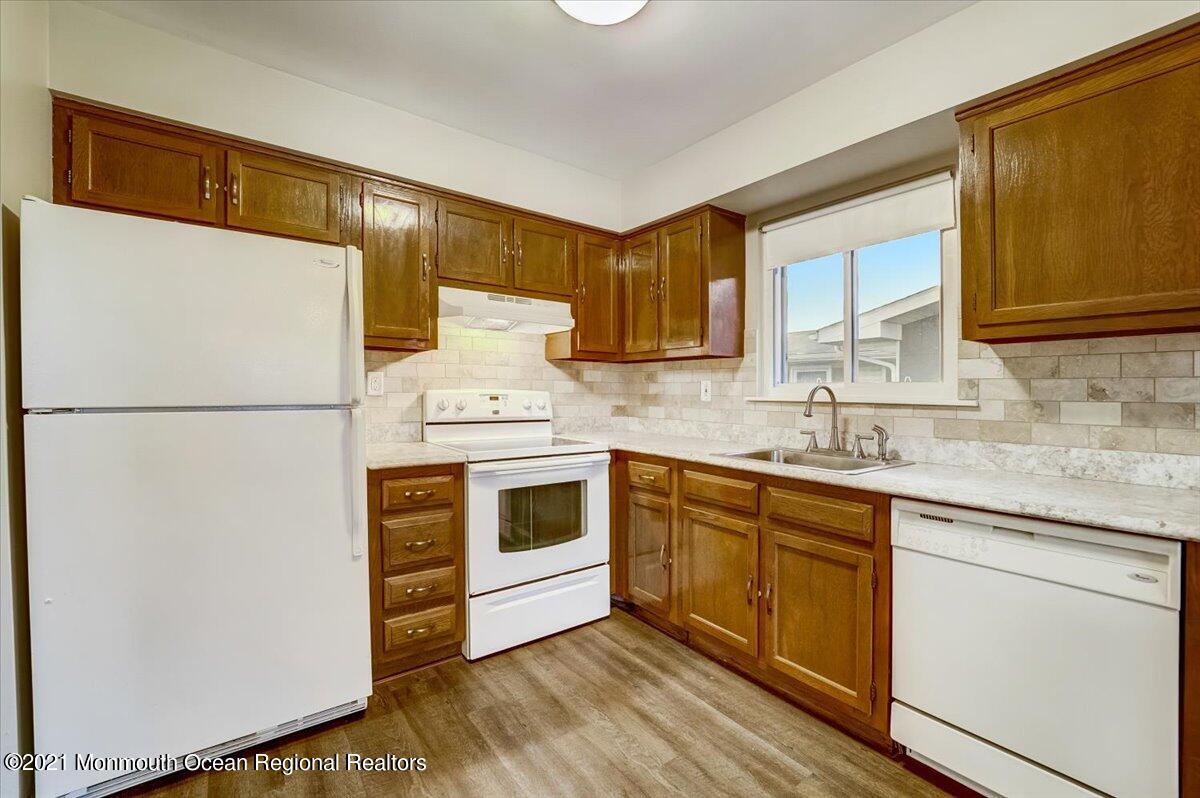 8 Keats Road Brick, NJ 08724 - Photo 6 of 21 13-Keats Rd-013