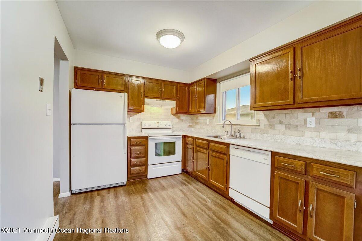 8 Keats Road Brick, NJ 08724 - Photo 7 of 21 11-Keats Rd-011