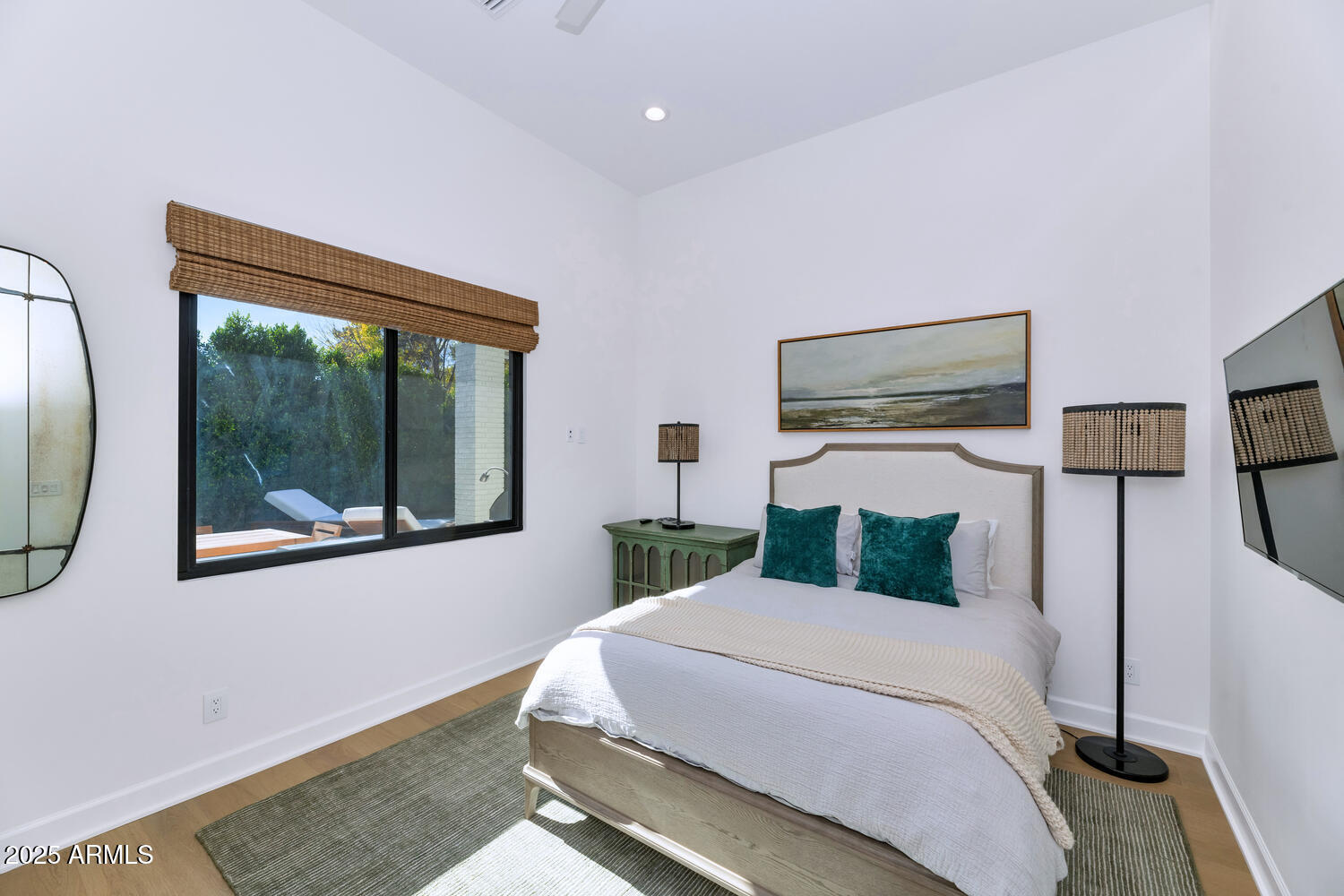 4147 East Clarendon Avenue Phoenix, AZ 85018 - Photo 19 of 27 4147 E Clarendon Ave-large-028-035-4147