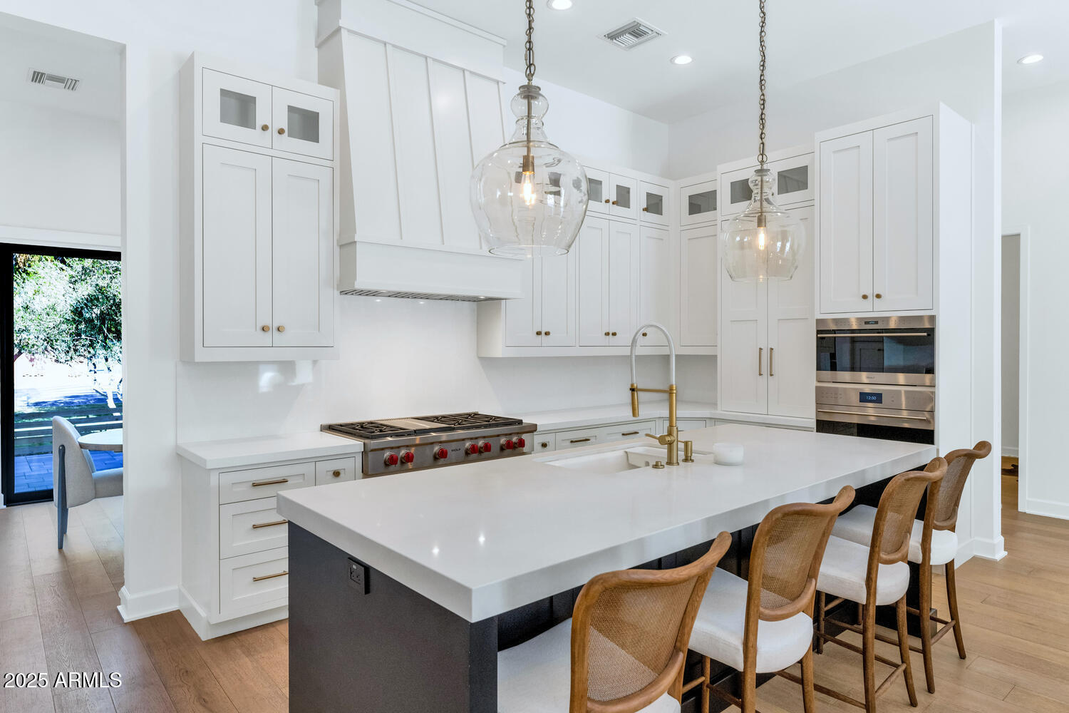 4147 East Clarendon Avenue Phoenix, AZ 85018 - Photo 10 of 27 4147 E Clarendon Ave-large-017-008-4147