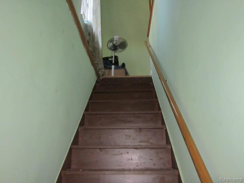 5801 Devonshire Road Detroit, MI 48224 - Photo 12 of 21 D STAIRWAY.jpg