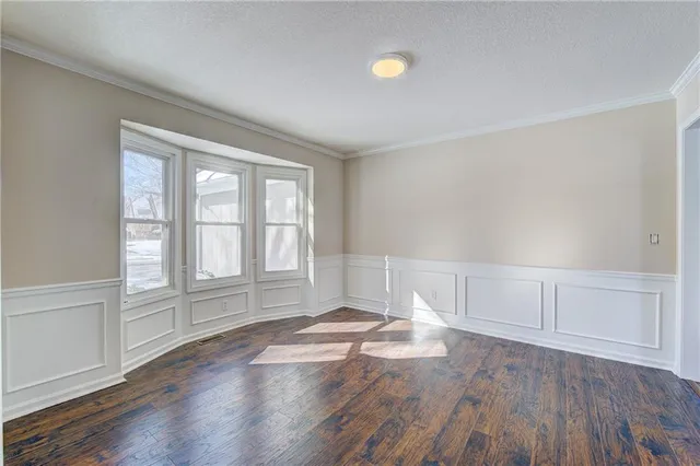 $350,000 | 4212 Southwest Leeward Drive, Lee's Summit, MO 64082