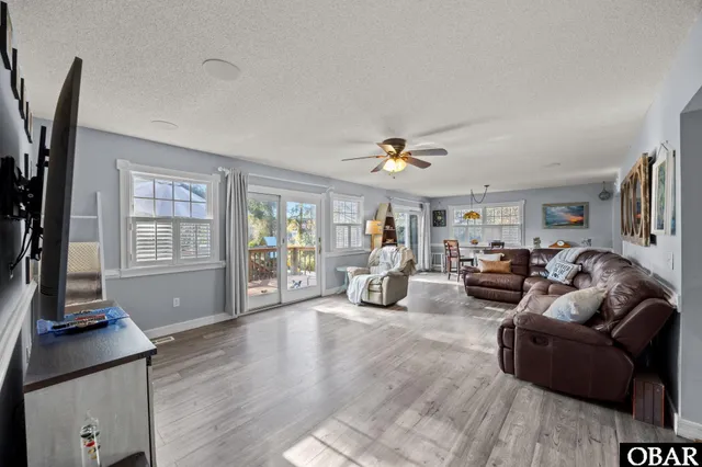 $700,000 | 6 Teal Court, Southern Shores, NC 27949