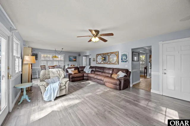 $700,000 | 6 Teal Court, Southern Shores, NC 27949