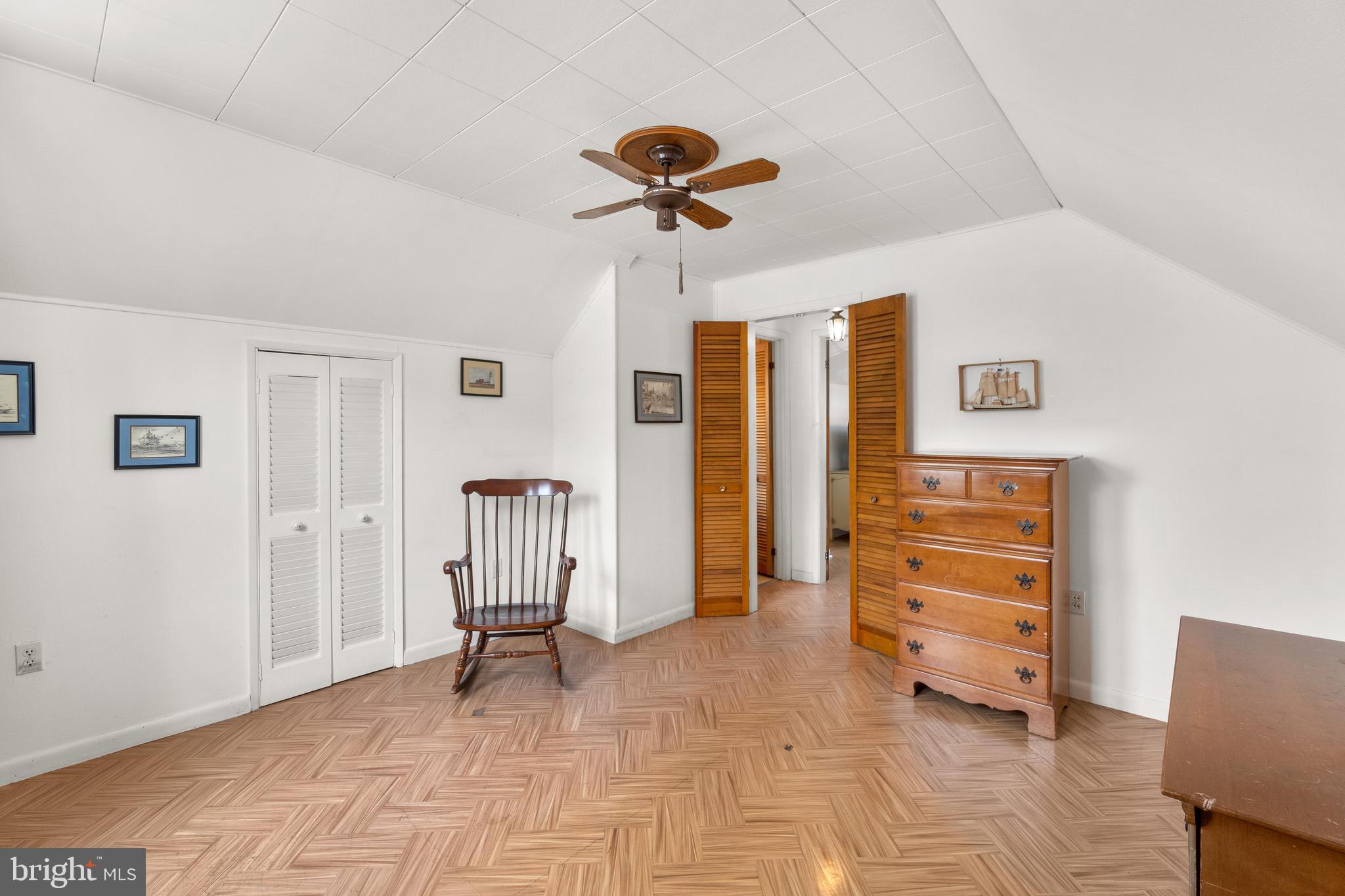 930 Homberg Avenue Baltimore, MD 21221 - Photo 21 of 39 Bedroom 3