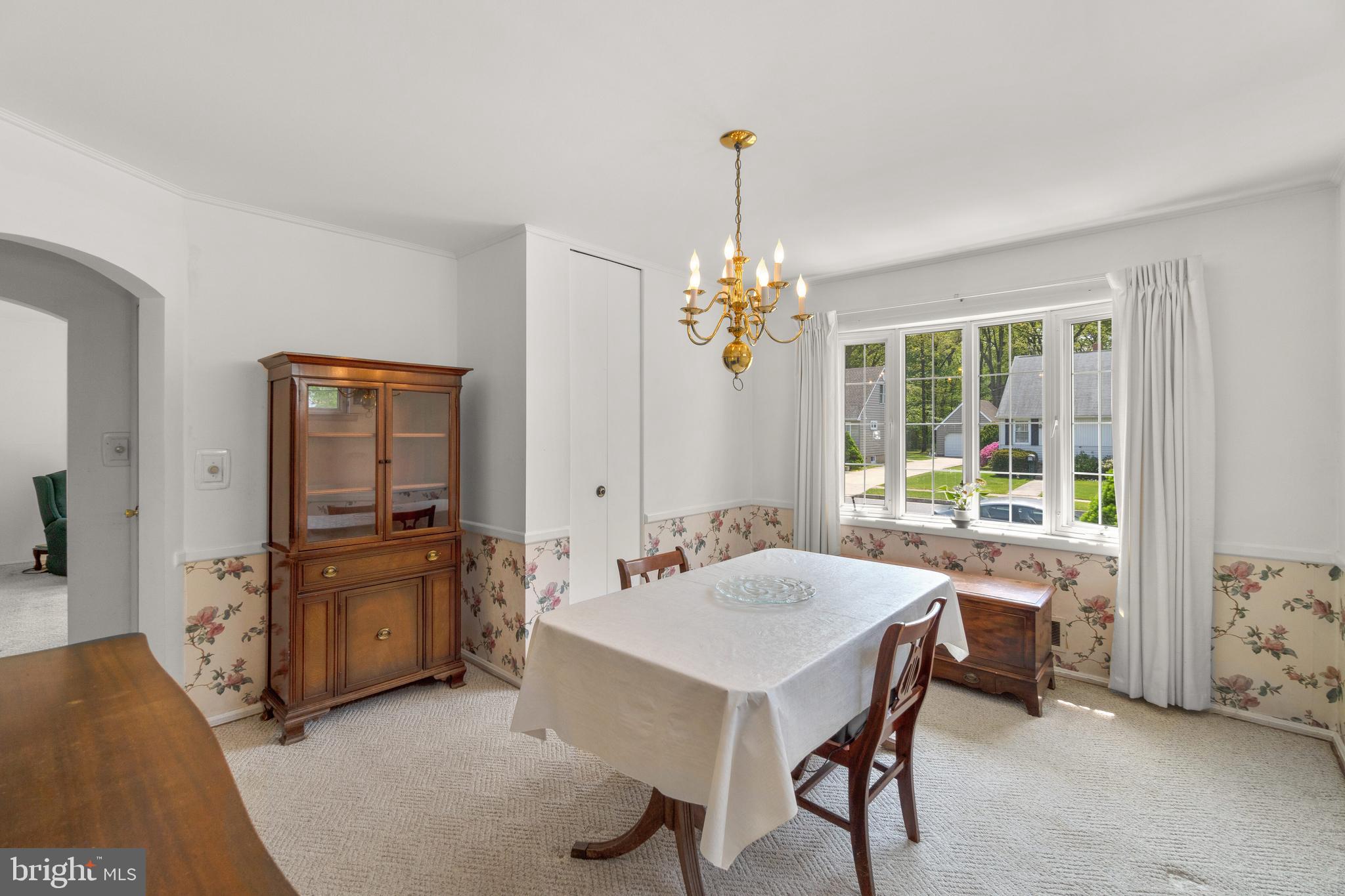 930 Homberg Avenue Baltimore, MD 21221 - Photo 10 of 39 Dining Room