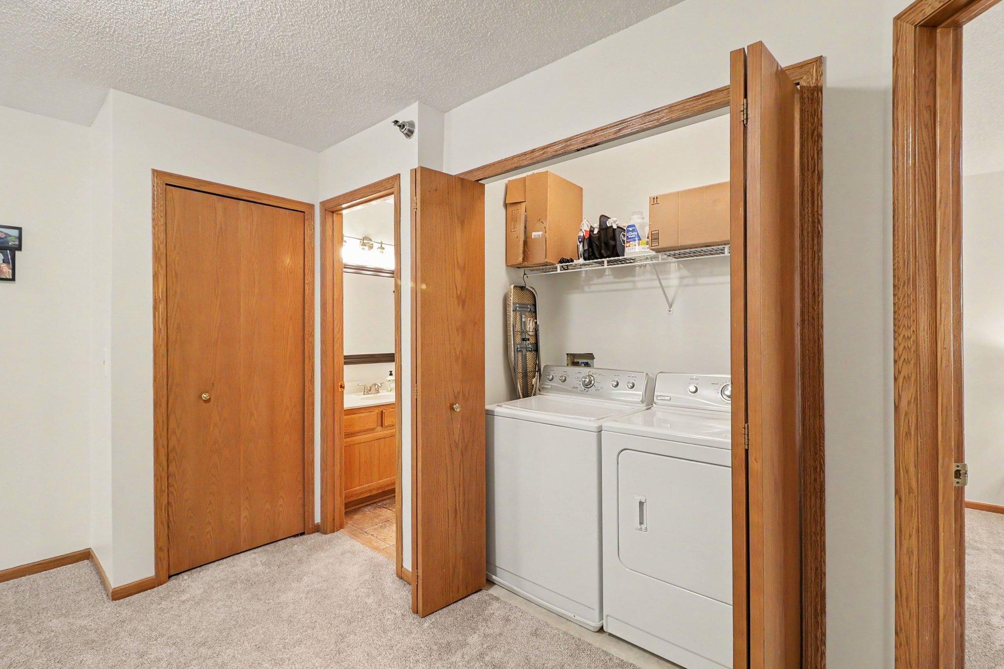 8443 Cortland Road Eden Prairie, MN 55344 - Photo 14 of 25