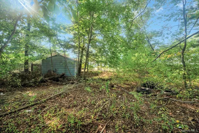 $699,000 | 815 Udall Road, West Islip, NY 11795