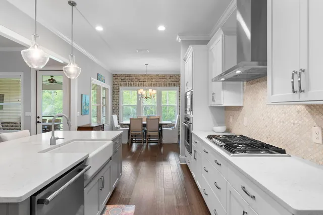 $948,750 | 210 Revana Way, Freeport, FL 32439