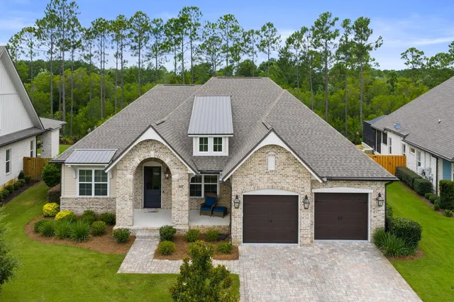 $948,750 | 210 Revana Way, Freeport, FL 32439