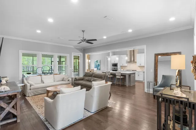 $948,750 | 210 Revana Way, Freeport, FL 32439