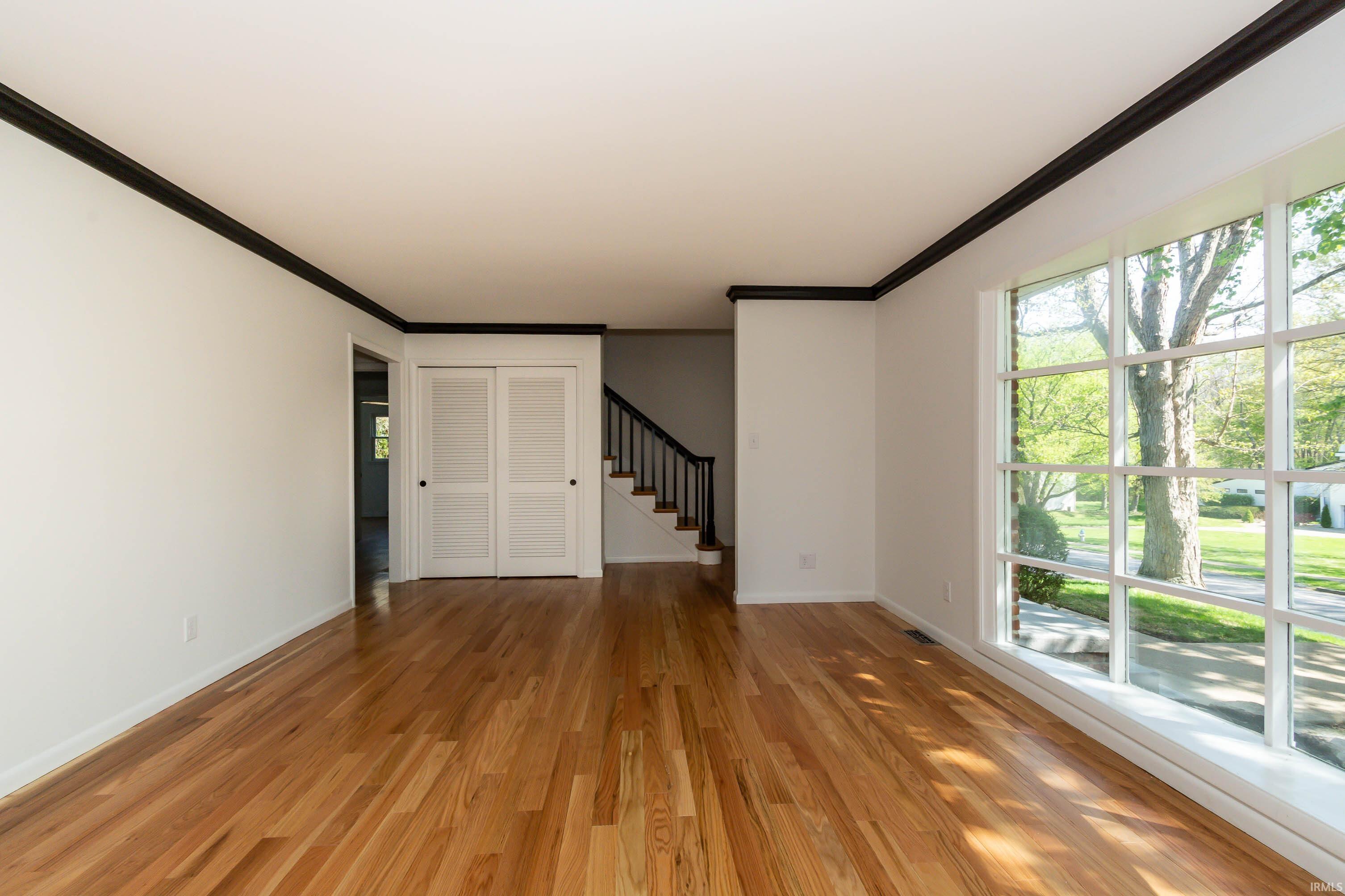 1402 Winfield Road Bloomington, IN 47401 - Photo 5 of 36