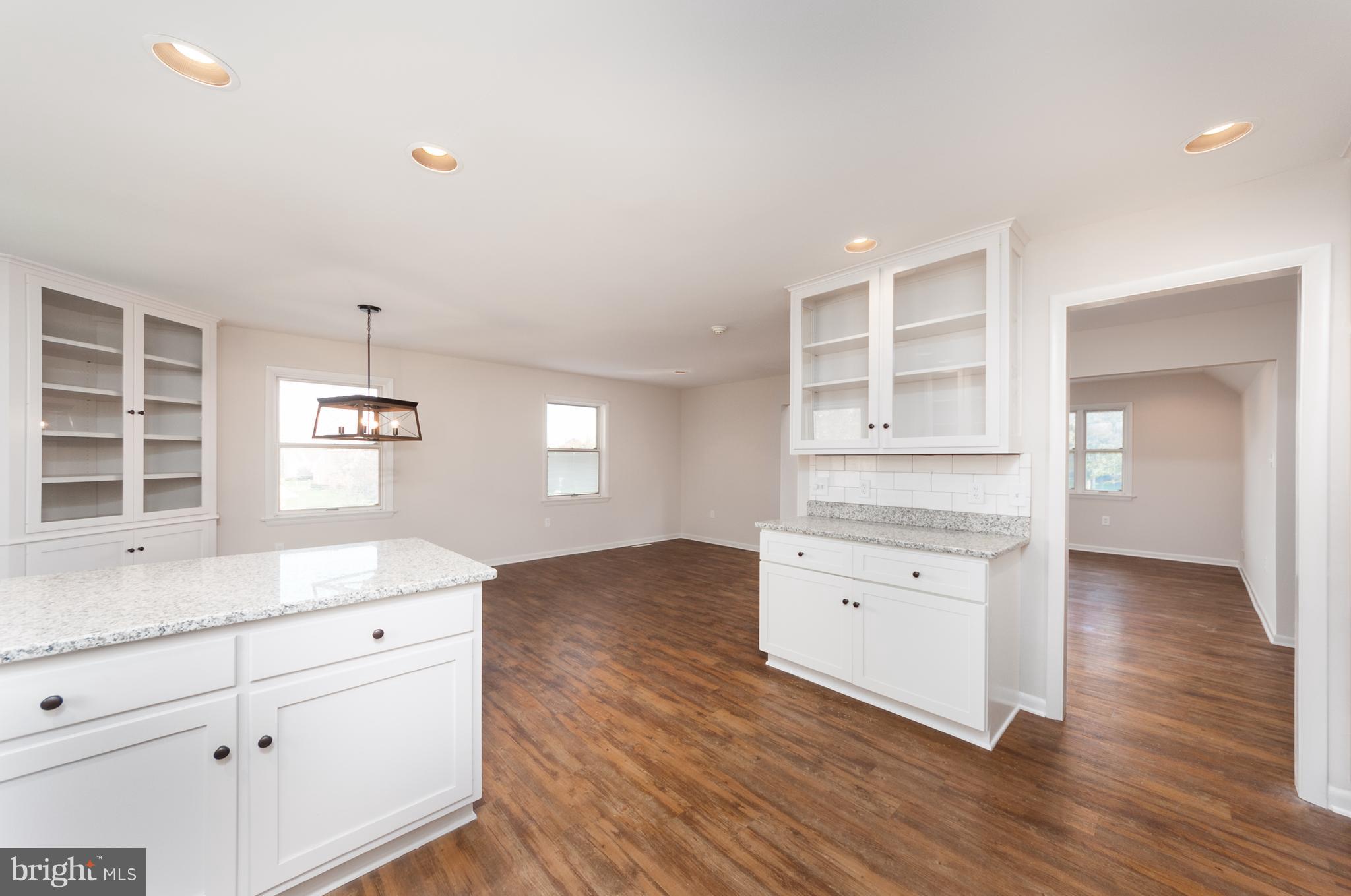 2902 Pointe Boulevard Lititz, PA 17543 - Photo 11 of 35 Kitchen