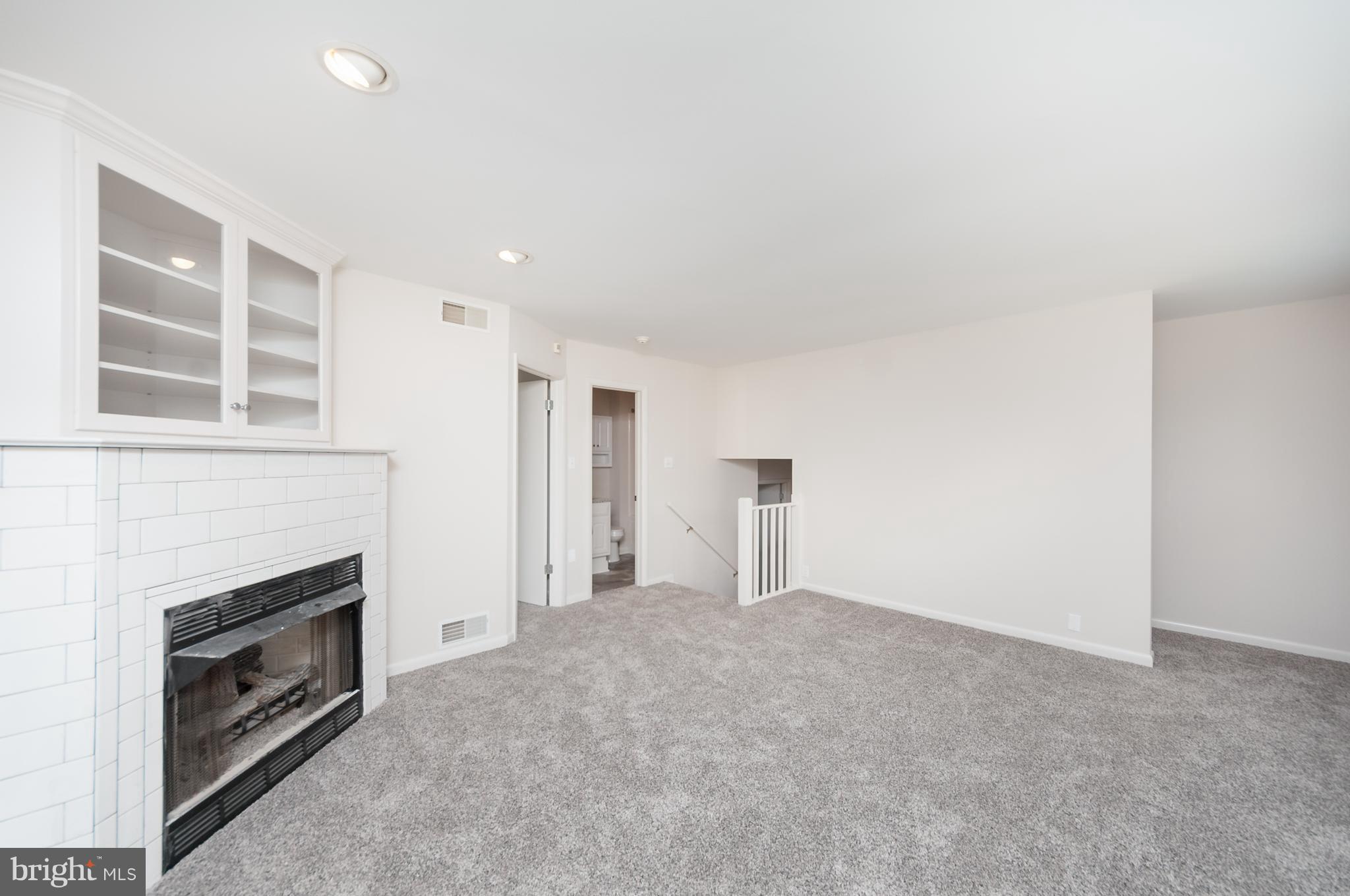 2902 Pointe Boulevard Lititz, PA 17543 - Photo 25 of 35 Upper Living Room