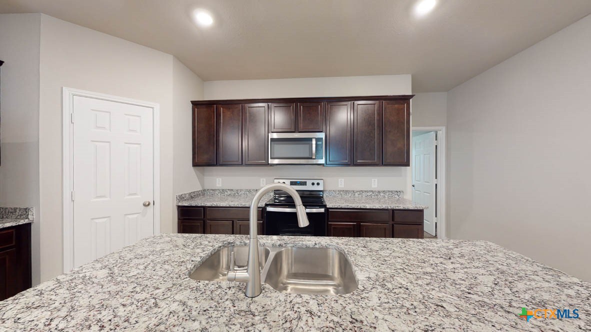 517 Hector Loop Georgetown, TX 78626 - Photo 5 of 30