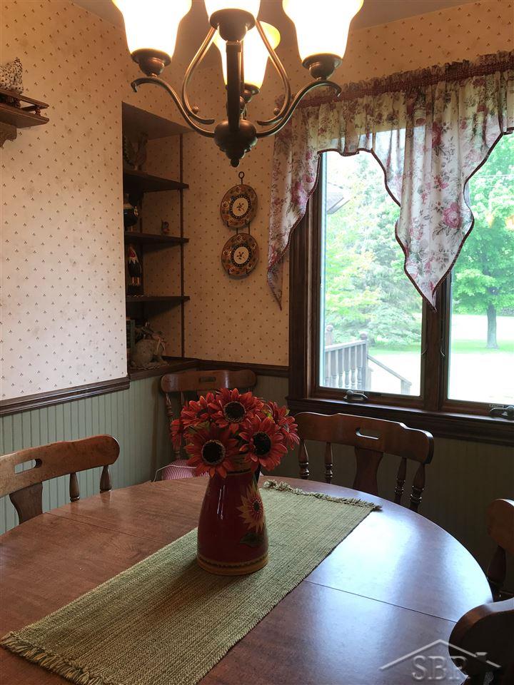 1052 South Huron Road Kawkawlin, MI 48631 - Photo 16 of 58 31381849-15.JPG