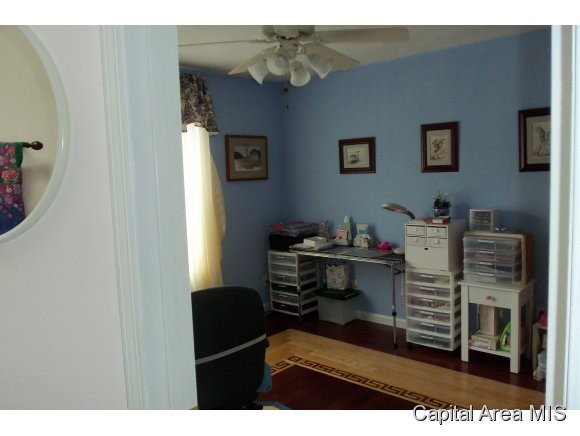 2810 Dryden Drive Springfield, IL 62711 - Photo 9 of 10 Gallery Image 9