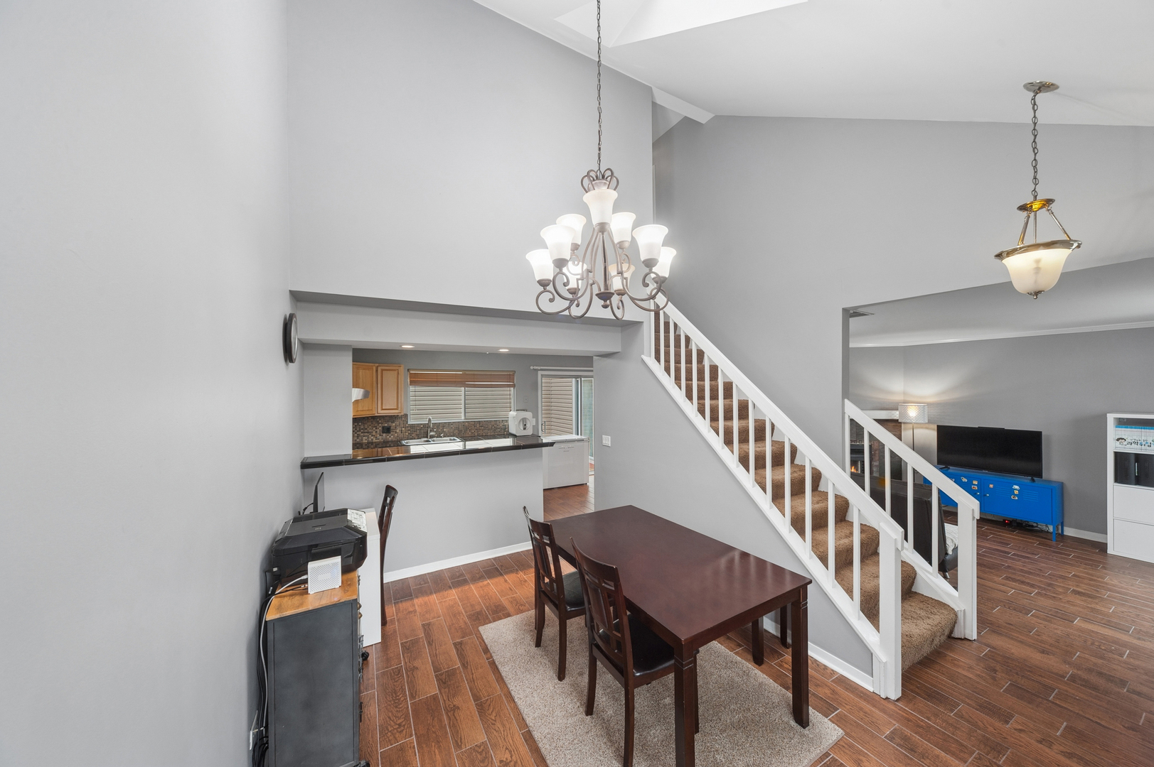 445 Le Parc Circle Buffalo Grove, IL 60089 - Photo 2 of 20