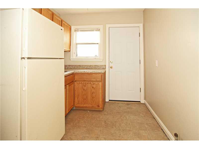 4013-4015 Clarendon Road Indianapolis, IN 46208 - Photo 8 of 11 Gallery Image 8