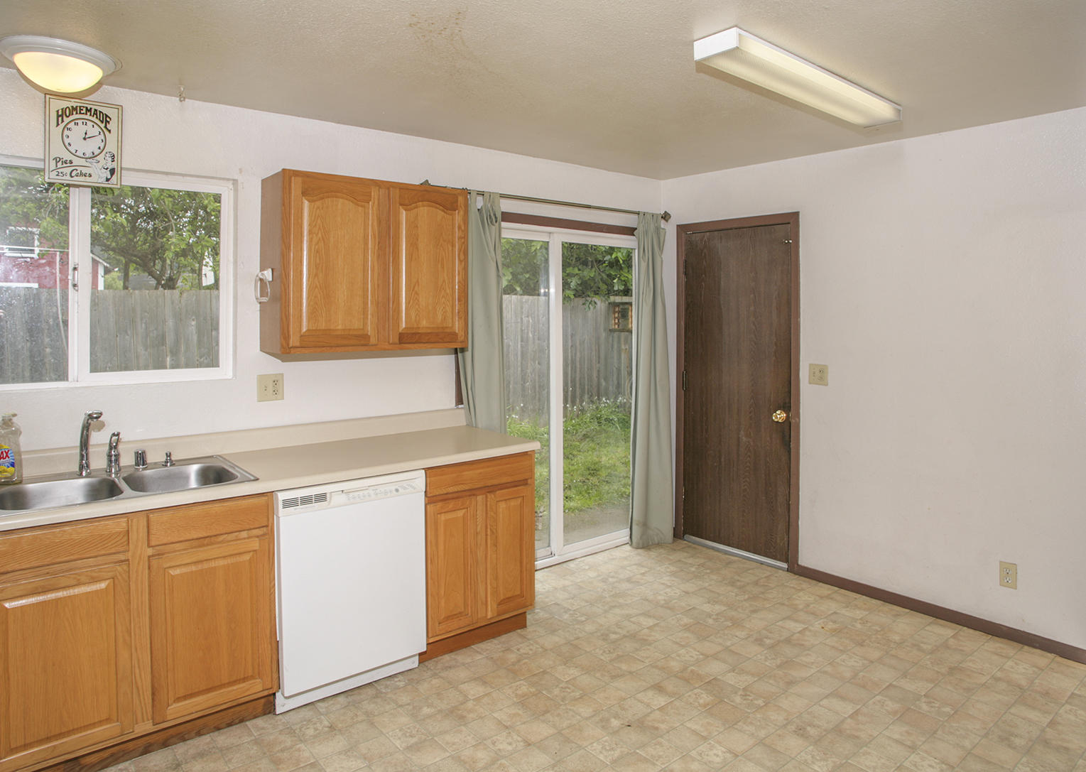 850 Rigby Avenue Rio Dell, CA 95562 - Photo 18 of 23