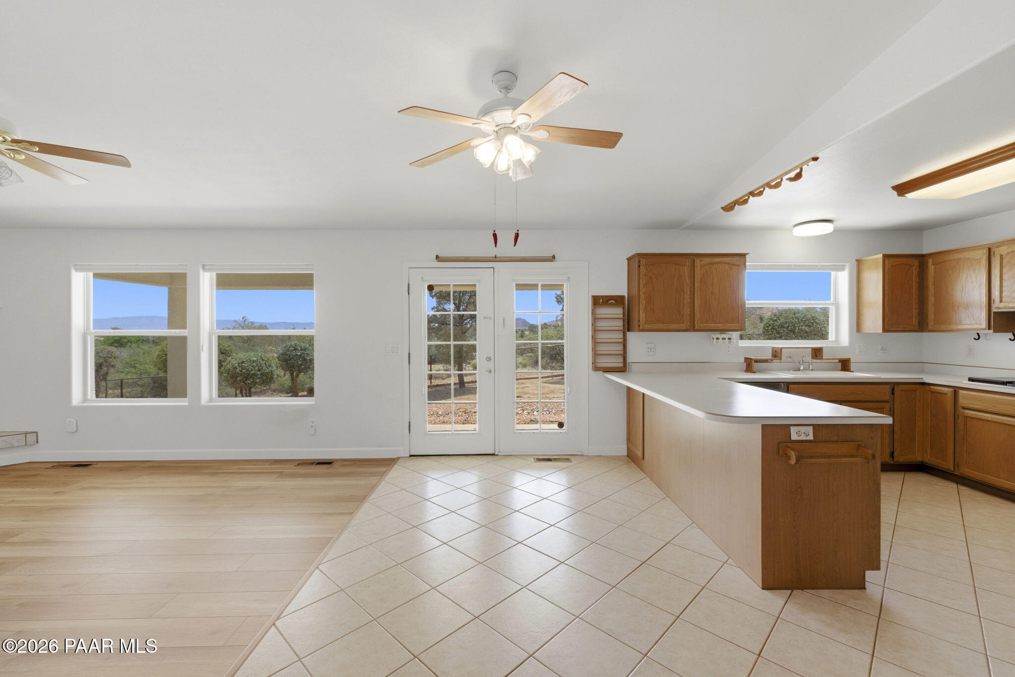 5801 North Honeysuckle Road Prescott, AZ 86305 - Photo 14 of 45 14-Breakfast Nook