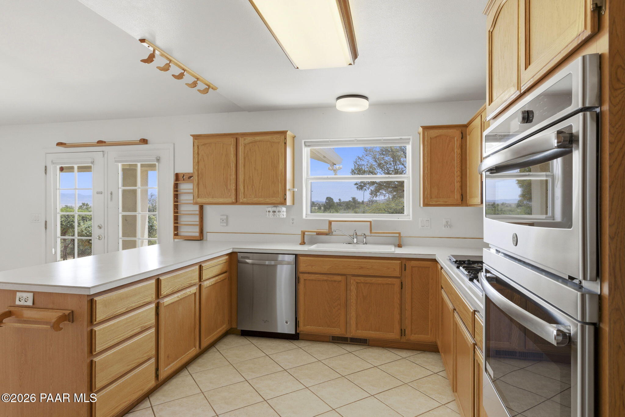 5801 North Honeysuckle Road Prescott, AZ 86305 - Photo 18 of 45 18-Kitchen 4
