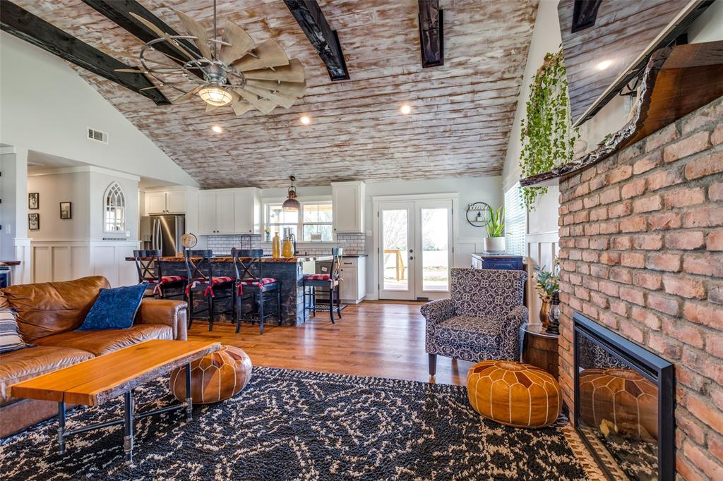 320 English Court Springtown, TX 76082 - Photo 16 of 30