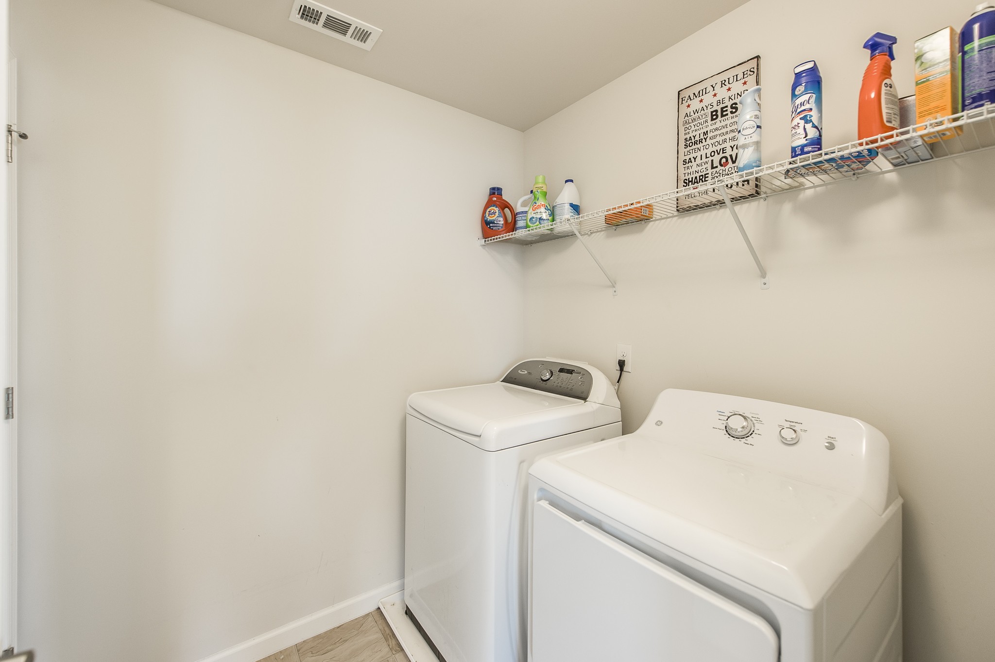 140 Hackney Lane Gallatin, TN 37066 - Photo 52 of 57 a utility room with dryer and washer