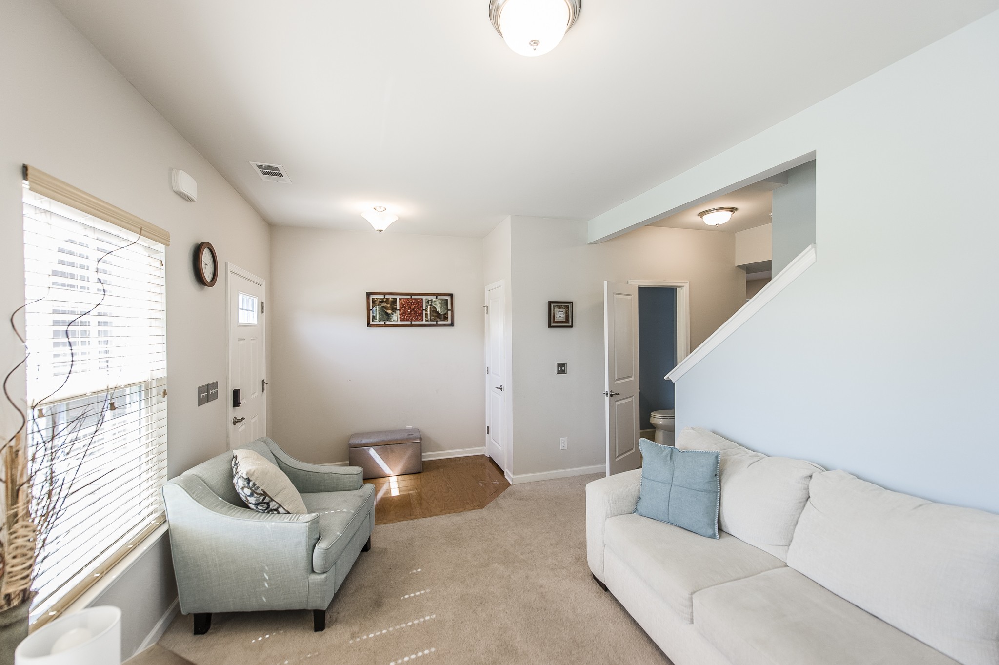 140 Hackney Lane Gallatin, TN 37066 - Photo 10 of 57 a living room with furniture and a large window
