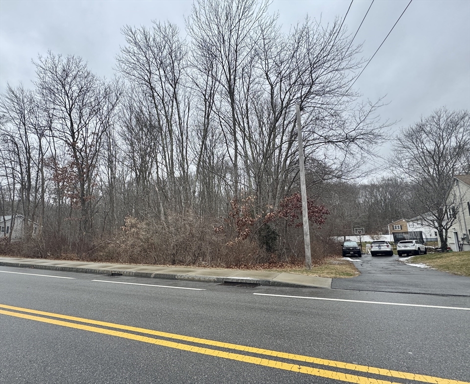 36 Lake Parkway Webster, MA 01570 - Photo 5 of 8 a view of street with houses