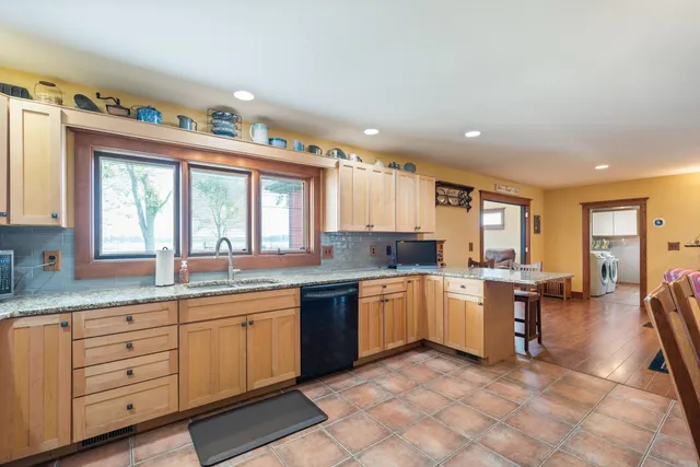 $649,900 | 1791 Chapman Lake Drive, Warsaw, IN 46582