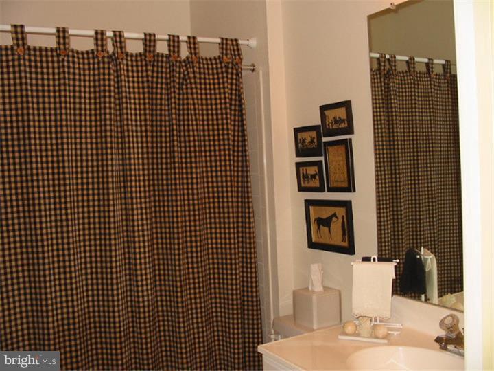 1499 Quaker Ridge West Chester, PA 19380 - Photo 16 of 22 Bathroom