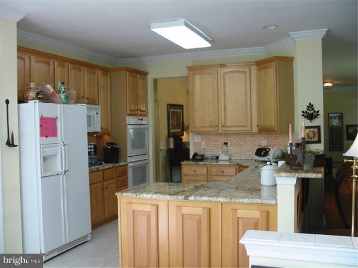 1499 Quaker Ridge West Chester, PA 19380 - Photo 9 of 22 Kitchen