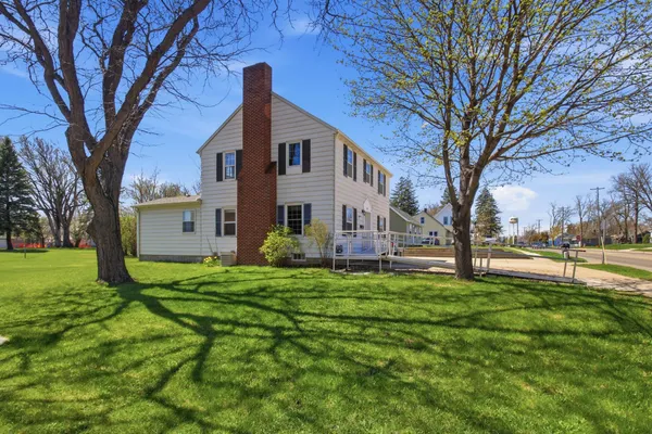 $185,000 | 405 Willmar Avenue Southwest, Willmar, MN 56201