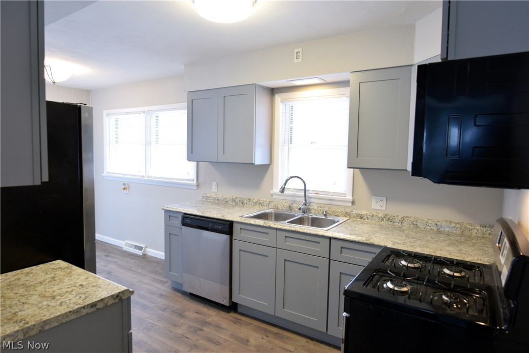 1101 Albright McKay Road Northeast Brookfield, OH 44403 - Photo 25 of 35