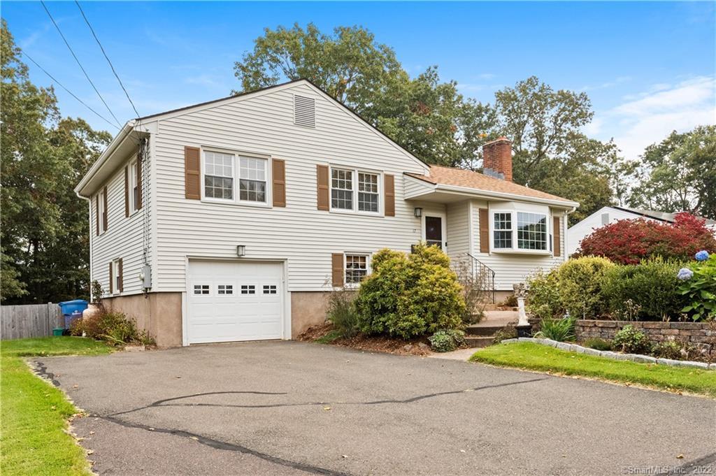 17 Brent Road Manchester, CT 06042 - Photo 1 of 1