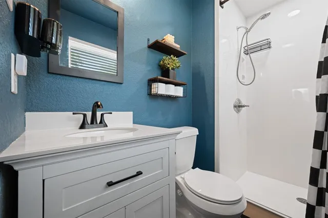 $274,899 | 806 Colonial Drive, Cleburne, TX 76033