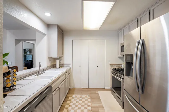 $3,900 | 2200 Martinique Lane, Oxnard, CA 93035