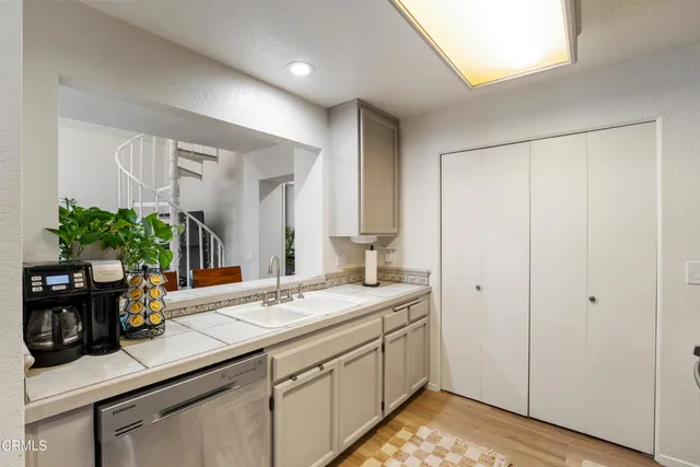 $3,900 | 2200 Martinique Lane, Oxnard, CA 93035